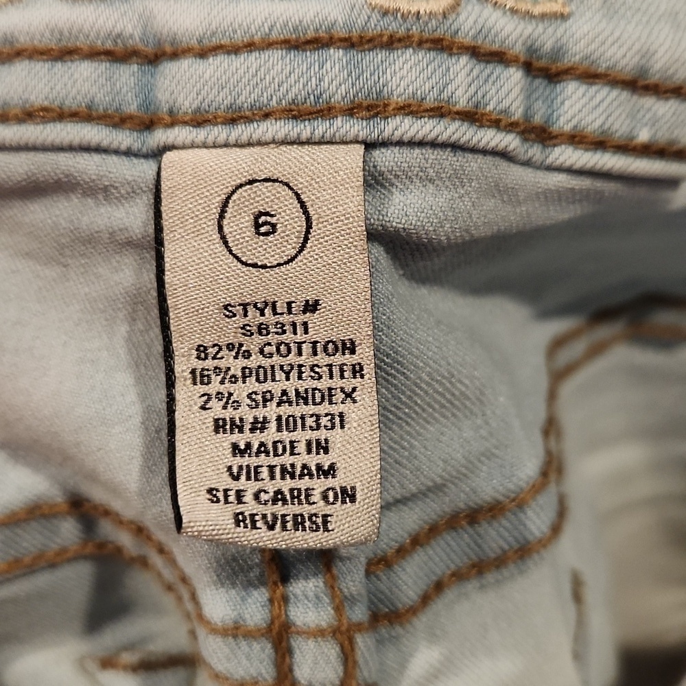 [Refuge] 2 Tone Cut Off Shorts - Size 6 - Picture 3 of 8